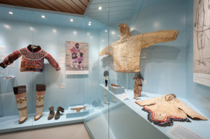 Vitirne Kleidung Grönland Indianer Ausstellung - Copyright: Andreas Jacob